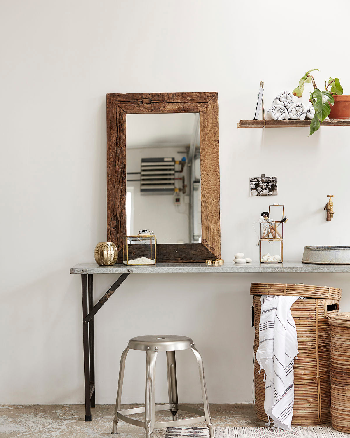 Apart Brackets - Brass - Stable Home Garden