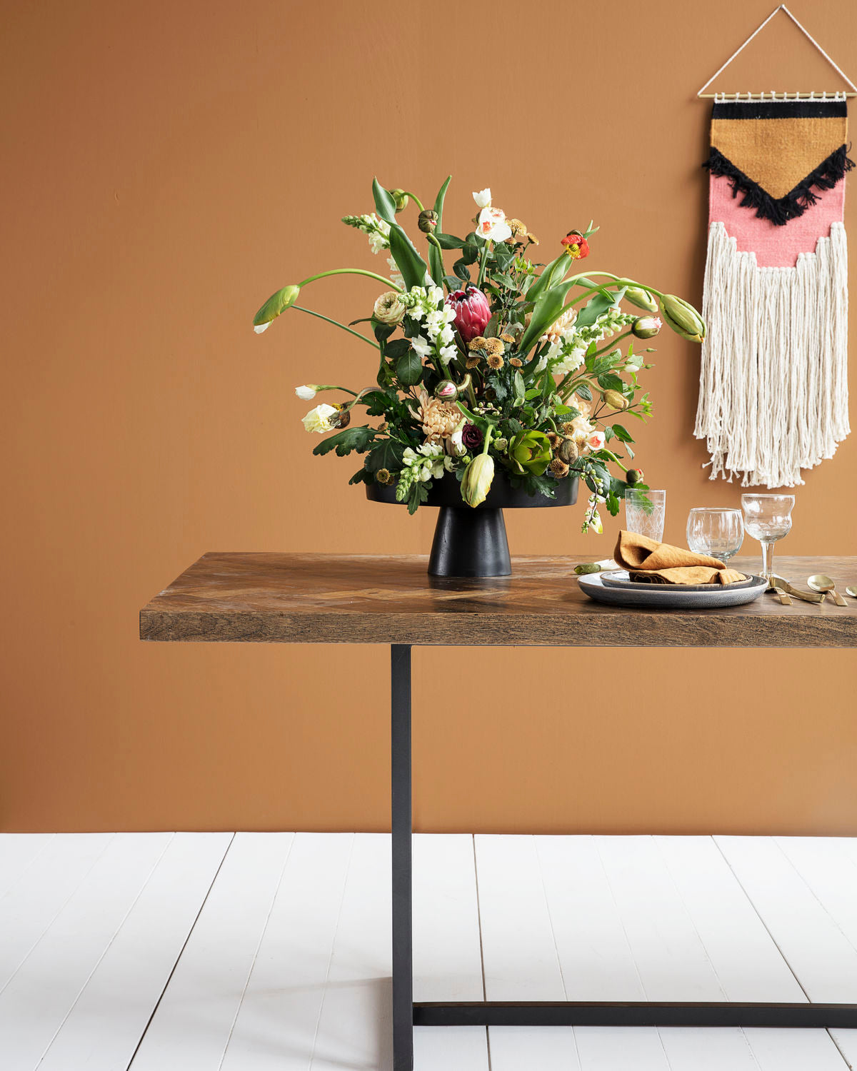 Kant dining table - Stable Home Garden
