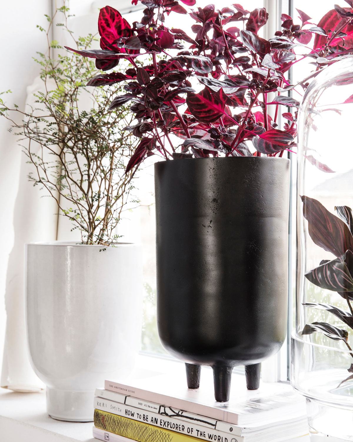 Jang planter tall - black oxidised