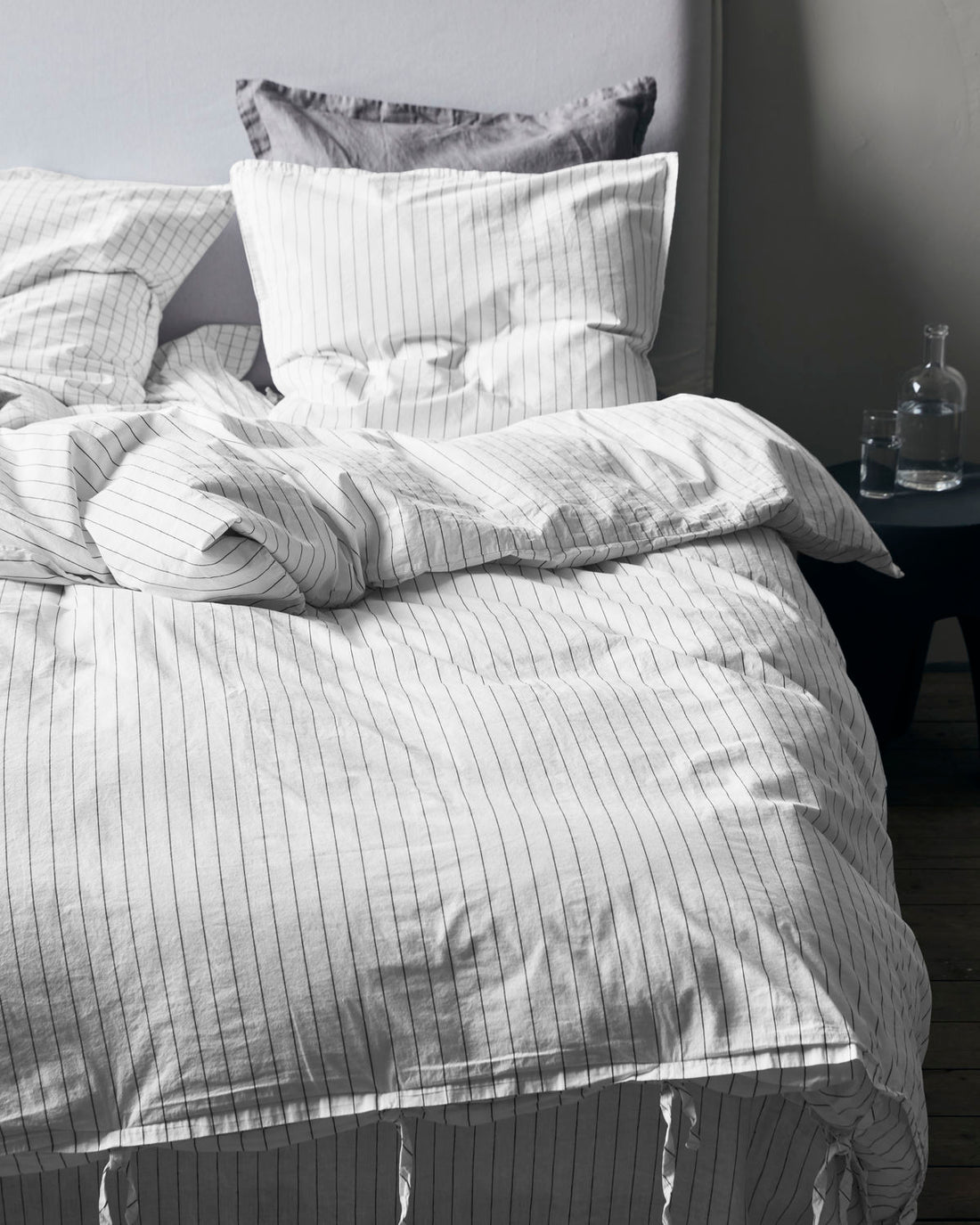 Dagny Bed linen - Snow w. coal - Stable Home Garden